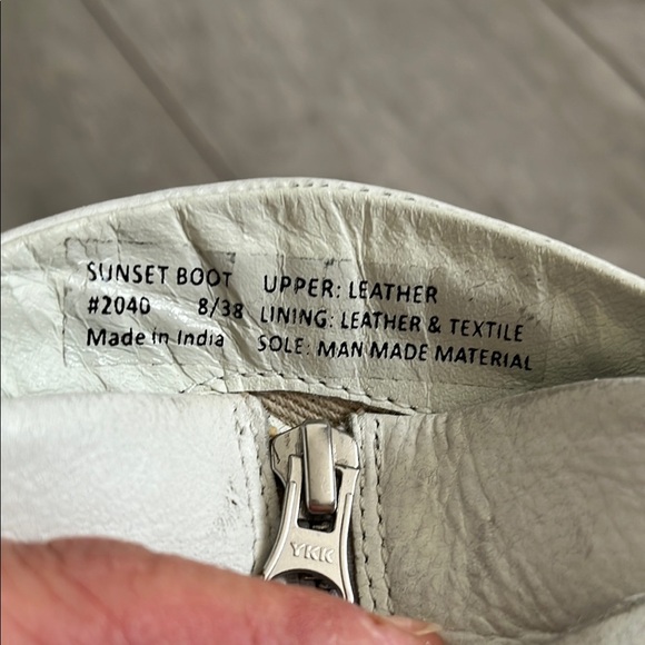 VINTAGE7 White Leather Silver Studded Cowboy Ankle Boots, Size 8 - Picture 10 of 12